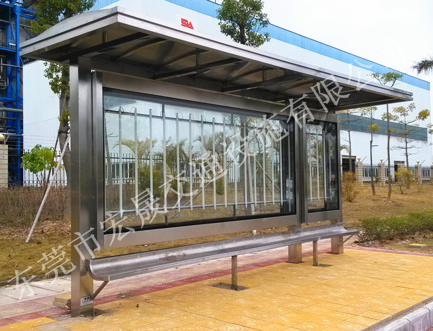 惠州第六批不銹鋼候車(chē)亭現(xiàn)場(chǎng)實(shí)景圖
